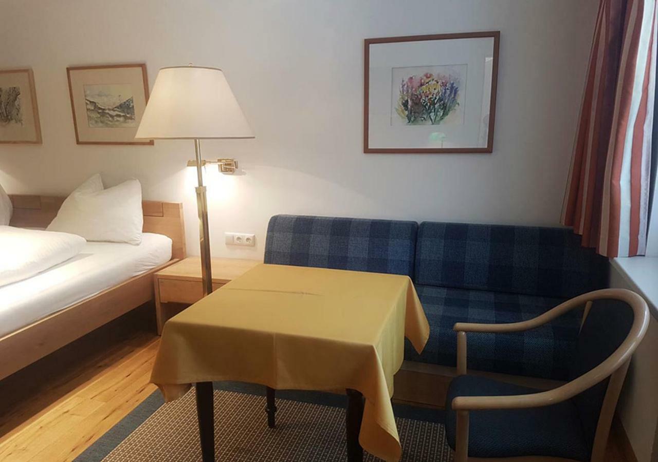 Comfort Rooms Bruckner Bad Gastein Rom bilde